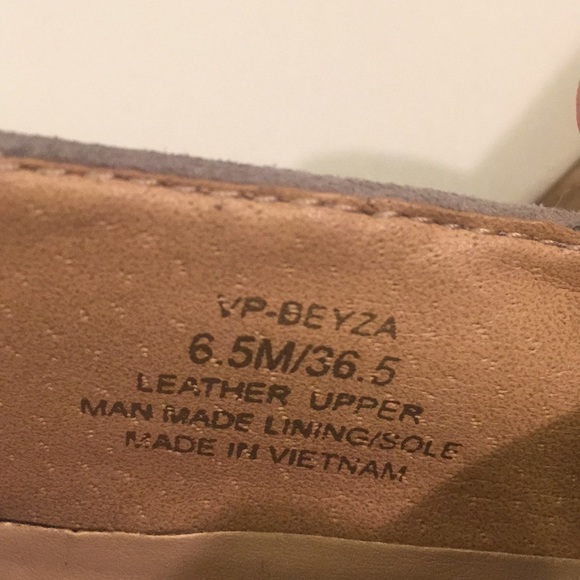 *BOGO 50%*Vince Camuto’s Beyza gray slip ons - Picture 4 of 5